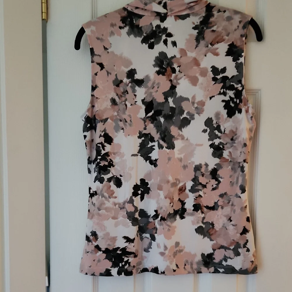 Calvin Klein Women's Floral Sleeveless Blouse - Pink and Black - Picture 2 of 3